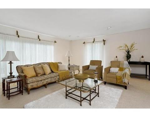 3 Hoosic Dr, Canton, MA 02021 photo 5