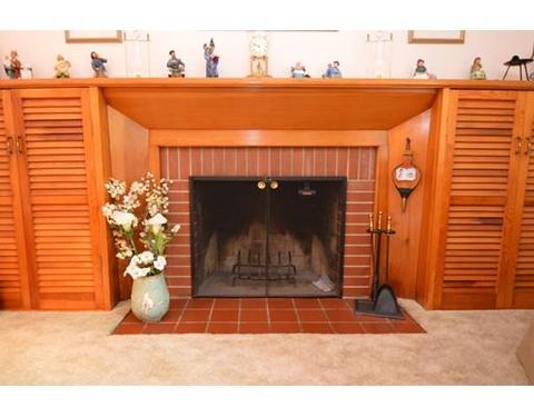 112 Burt Rd, Springfield, MA 01118 photo 5