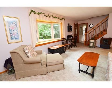 112 Burt Rd, Springfield, MA 01118 photo 6