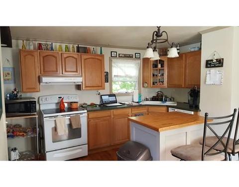 45 Maple St, Spencer, MA 01562 photo 4