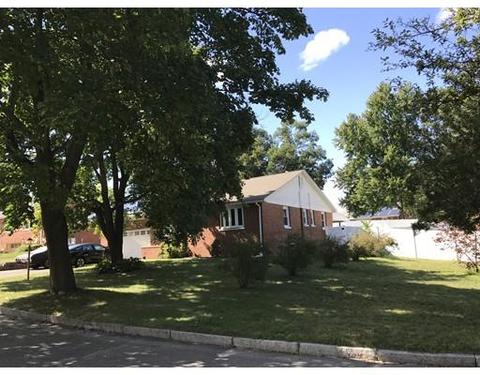 70 Martel Rd, Springfield, MA 01119 photo 3