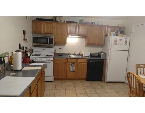 215 Glasgow St #3, Fall River, MA 02721 photo 2