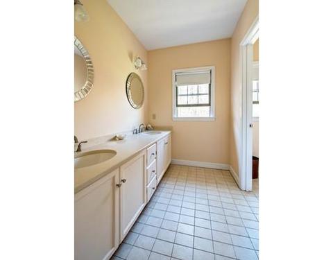 71 Carter Dr, Framingham, MA 01701 photo 22