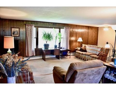 1056 School St, Webster, MA 01570 photo 4