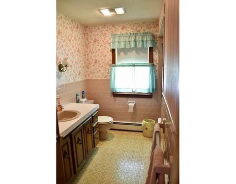 1056 School St, Webster, MA 01570 photo 12