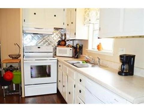 199 Parkerview St, Springfield, MA 01129 photo 7