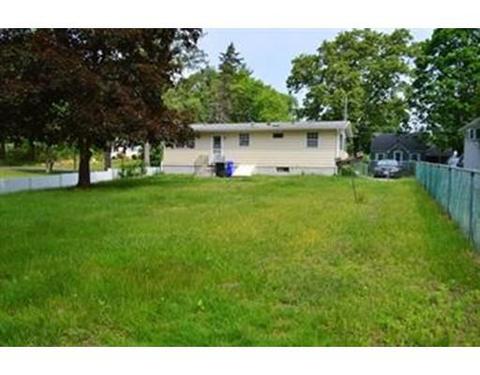 199 Parkerview St, Springfield, MA 01129 photo 2