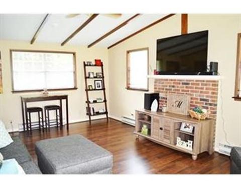 199 Parkerview St, Springfield, MA 01129 photo 5
