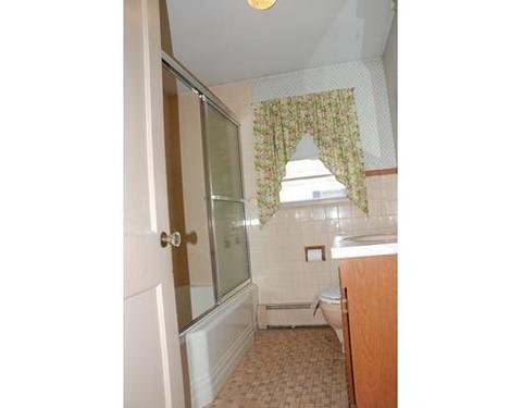 48 Trinity Ave, Worcester, MA 01605 photo 10