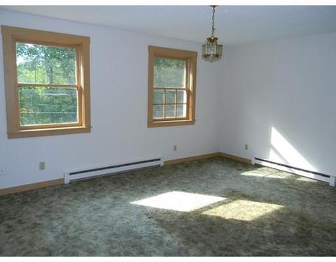 218 Drury Ln, Northampton, MA 01060 photo 11