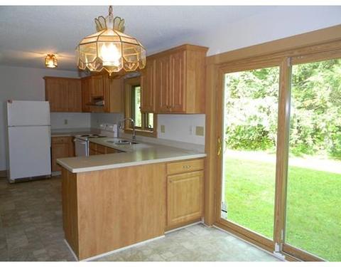 218 Drury Ln, Northampton, MA 01060 photo 5