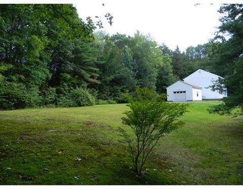 218 Drury Ln, Northampton, MA 01060 photo 2