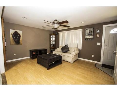 43 Camardo Dr, Wareham, MA 02571 photo 2
