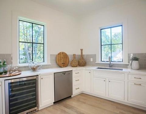 2 Trinity Ct, Wellesley, MA 02481 photo 18