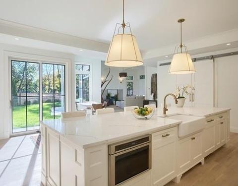 2 Trinity Ct, Wellesley, MA 02481 photo 9