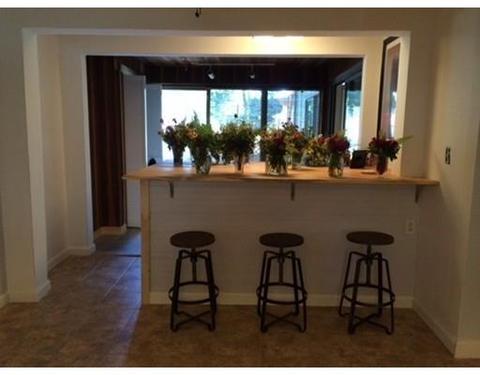 3 Carillon Cir, Easthampton, MA 01027 photo 4