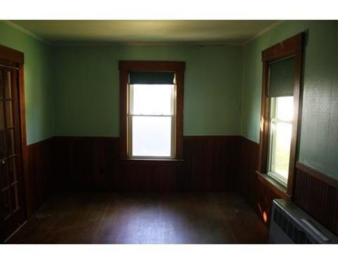 4 Briggs St, Erving, MA 01344 photo 6