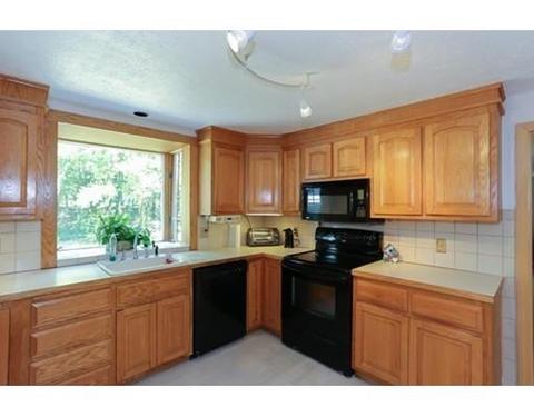 2 White Pine Dr, Georgetown, MA 01833 photo 6