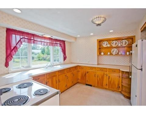 139 Acrebrook Rd, Springfield, MA 01129 photo 8