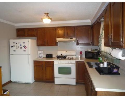 394 Hancock St, Fall River, MA 02721 photo 3