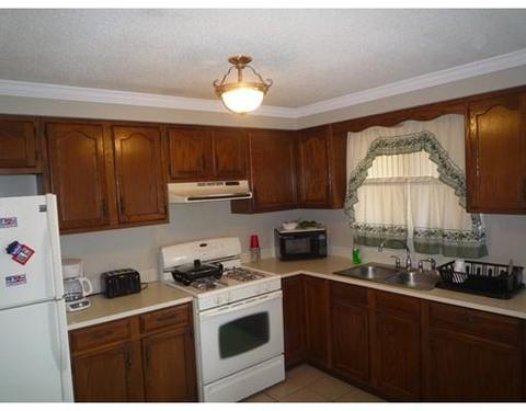 394 Hancock St, Fall River, MA 02721 photo 4