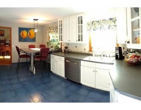 558 Spring St, Hanson, MA 02341 photo 4
