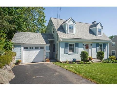27 Chickering Rd, Dedham, MA 02026 photo 1