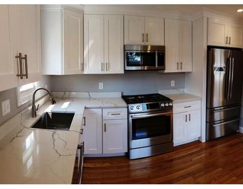 34 Como Rd, Hyde Park, MA 02136 photo 3