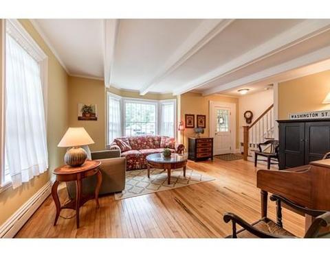 46 Washington St, Reading, MA 01867 photo 2