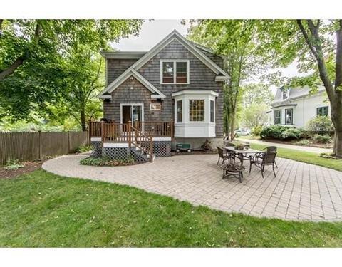 46 Washington St, Reading, MA 01867 photo 3