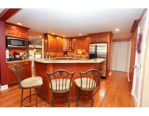 181 Flagg St, Worcester, MA 01609 photo 3