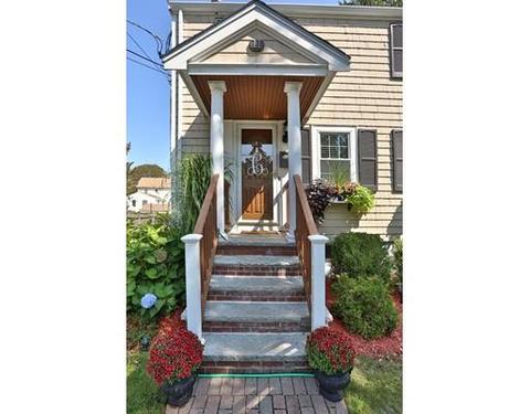 11 Windsor Rd, Stoneham, MA 02180 photo 2
