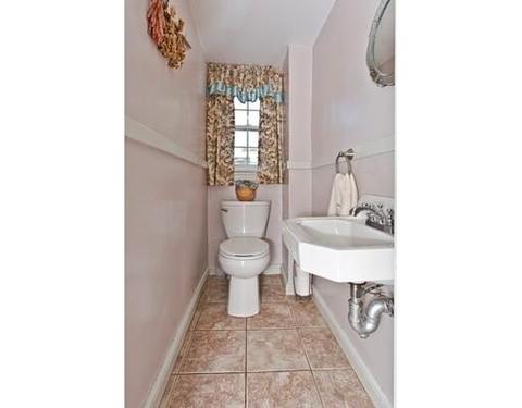 11 Windsor Rd, Stoneham, MA 02180 photo 12