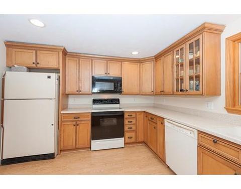16 Dover Rd, Millis, MA 02054 photo 2