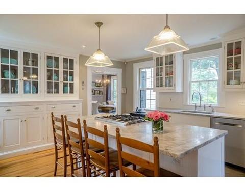 348 East St, Hingham, MA 02043 photo 2