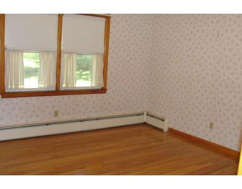 26 Robin Rd, Worcester, MA 01604 photo 14