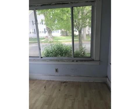 45 Fox St, West Springfield, MA 01089 photo 9