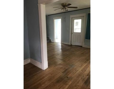 45 Fox St, West Springfield, MA 01089 photo 8