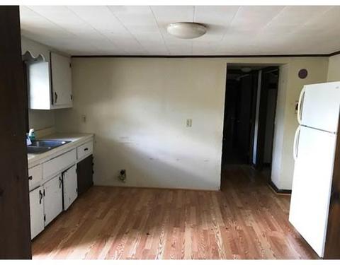 18 Crosby St, Webster, MA 01570 photo 5