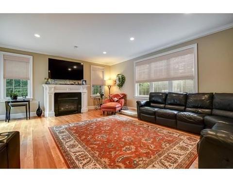 27 Curve St, Needham, MA 02492 photo 11