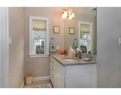 27 Curve St, Needham, MA 02492 photo 21