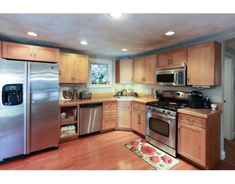 23 Upland Rd, Beverly, MA 01915 photo 4
