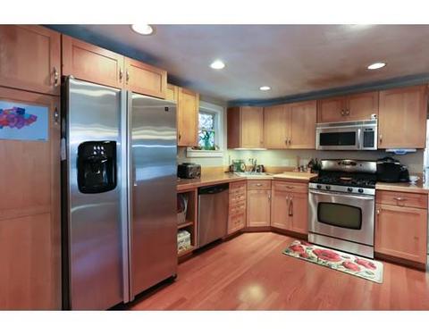 23 Upland Rd, Beverly, MA 01915 photo 3