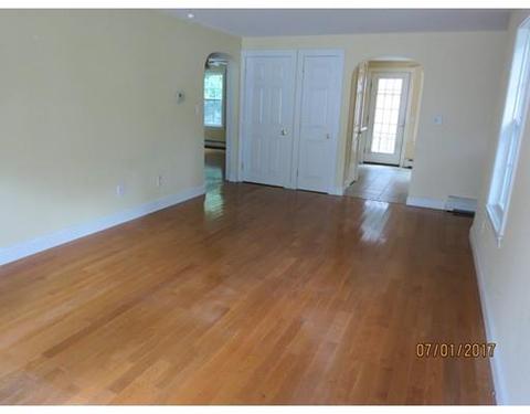 30 Church St, Upton, MA 01568 photo 8