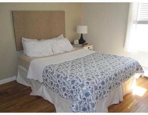 80 Powell Ave, Springfield, MA 01118 photo 9