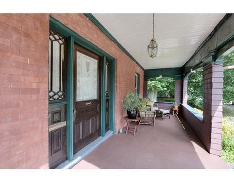 23 Lenox St, Worcester, MA 01602 photo 5