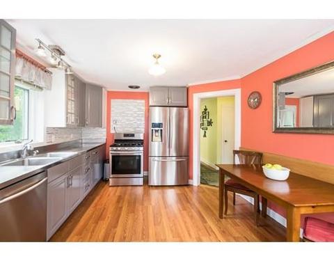 1008 Parker St, Springfield, MA 01129 photo 3