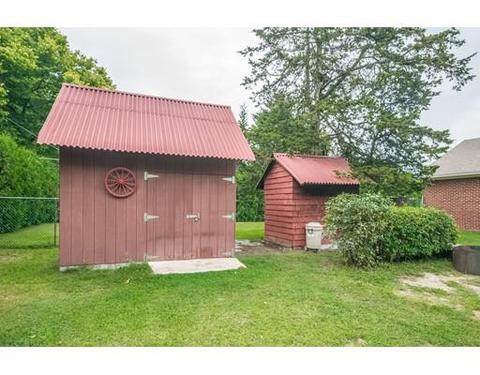 1008 Parker St, Springfield, MA 01129 photo 15
