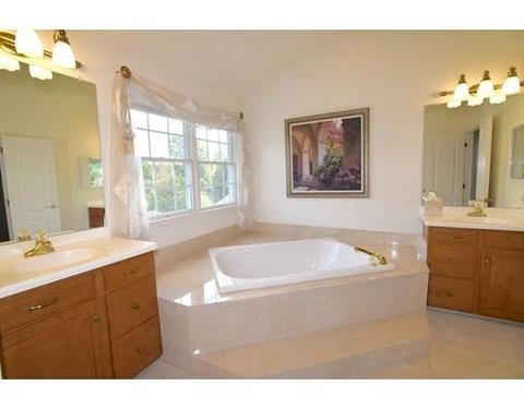 24 Cherokee Rd, Canton, MA 02021 photo 15