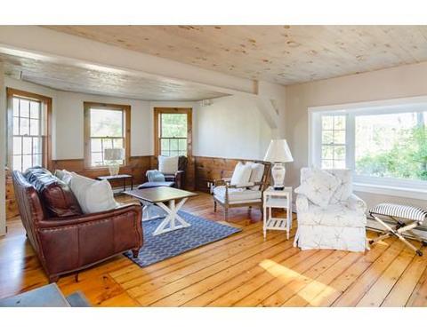 10 West St, Hingham, MA 02043 photo 3